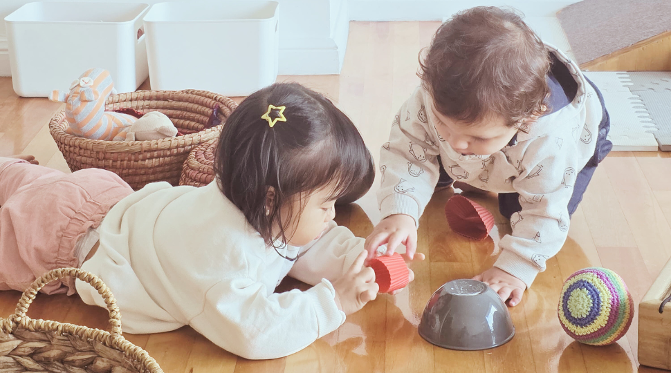 Encuentros de movimiento libre, juego y crianza para mapadres y bebés de hasta 24 meses en Saavedra