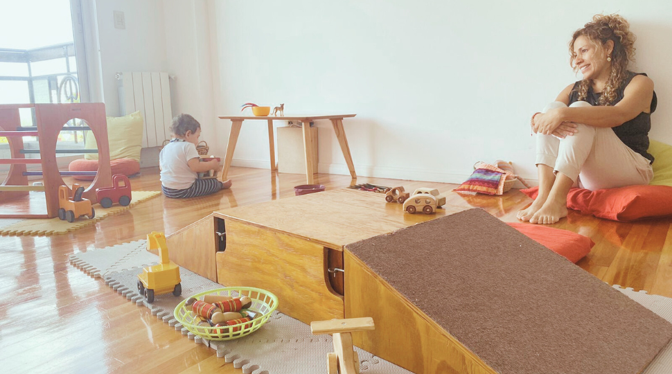 Encuentros de movimiento libre, juego y crianza para mapadres y bebés de hasta 24 meses en Saavedra