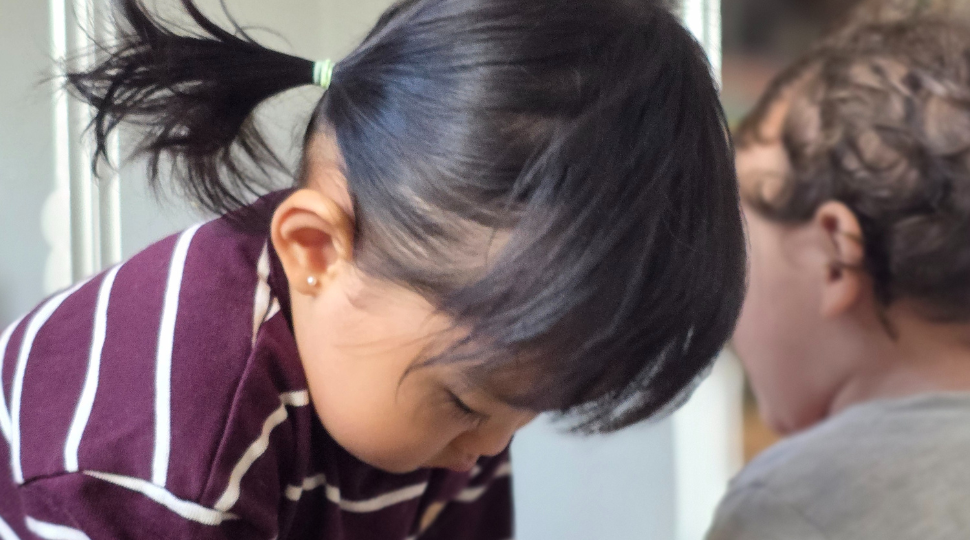 Encuentros de movimiento libre, juego y crianza para mapadres y bebés de hasta 24 meses en Saavedra