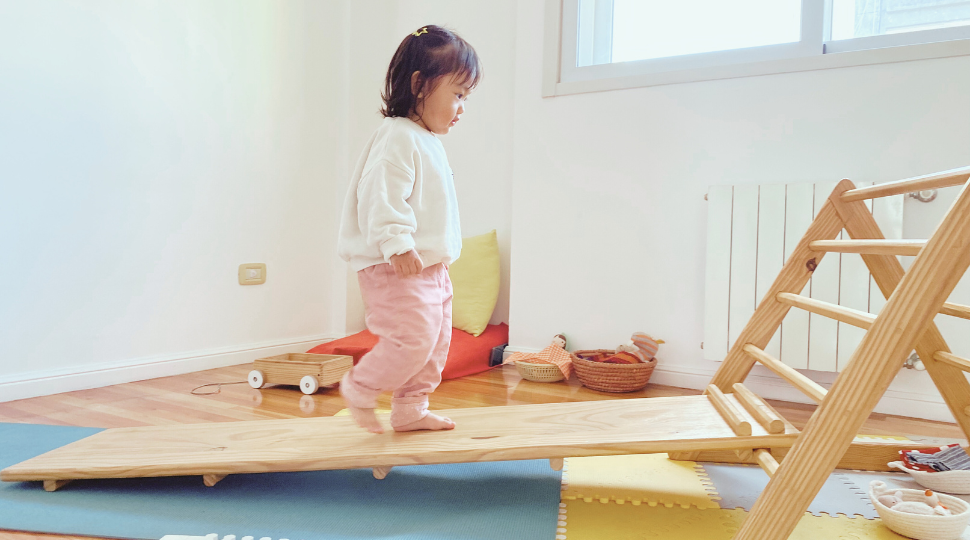 Encuentros de movimiento libre, juego y crianza para mapadres y bebés de hasta 24 meses en Saavedra