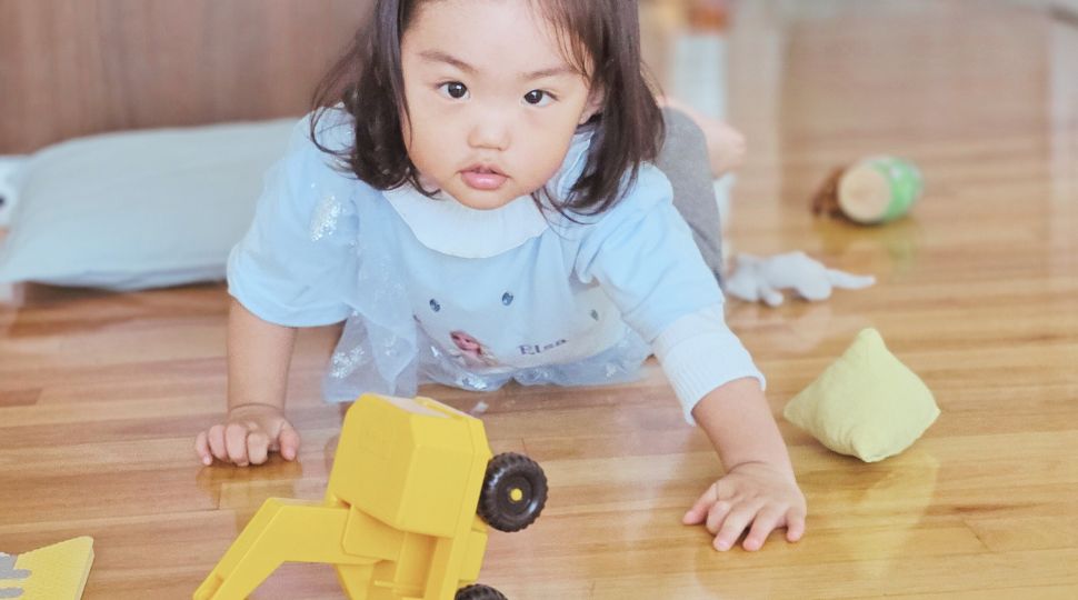 Encuentros de movimiento libre, juego y crianza para mapadres y bebés de hasta 24 meses en Saavedra