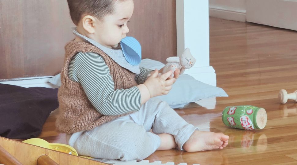 Encuentros de movimiento libre, juego y crianza para mapadres y bebés de hasta 24 meses en Saavedra